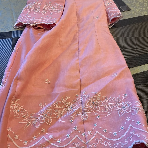 Modern Filipiniana - Picture 5 of 5